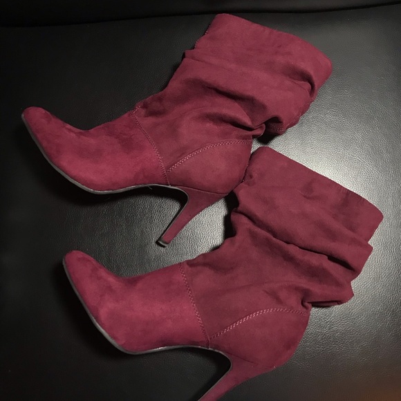 Sold on Marketplace 🎉 - Picture 2 of 4